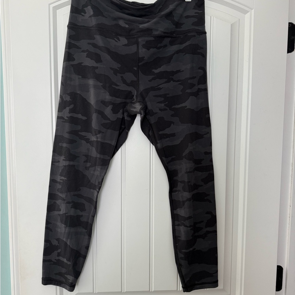 Athleta Elation 7/8 leggings